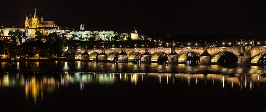 charles_bridge_at_night_-_prague_01-1-scaled